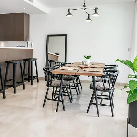 Gg- Modern Townhouse, Families & Couples Only Marbella