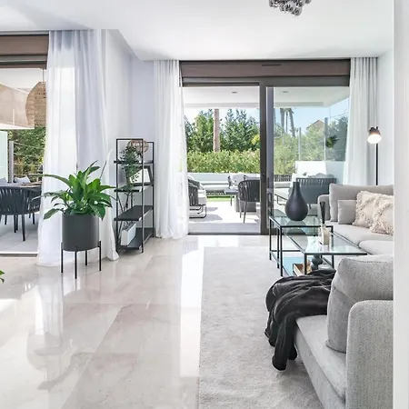 Gg- Modern Townhouse, Families & Couples Only Holiday home Marbella