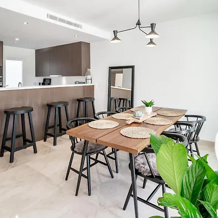 Gg- Modern Townhouse, Families & Couples Only Dom wakacyjny