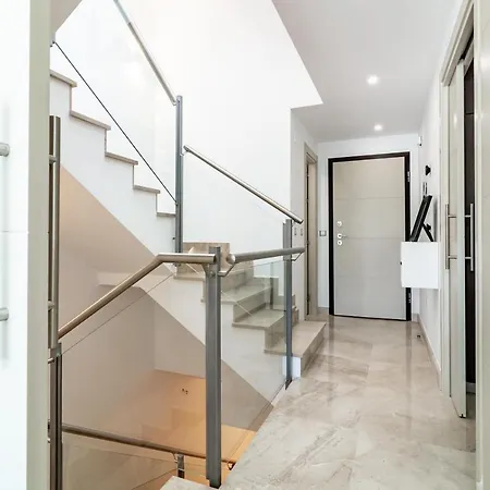 Gg- Modern Townhouse, Families & Couples Only Holiday home Marbella