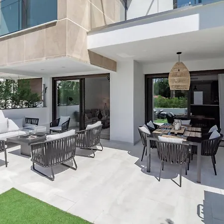 Gg- Modern Townhouse, Families & Couples Only Holiday home