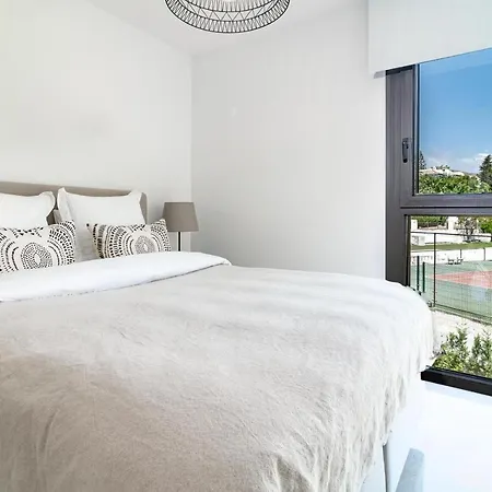 Gg- Modern Townhouse, Families & Couples Only *