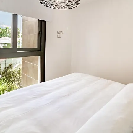 Dom wakacyjny Gg- Modern Townhouse, Families & Couples Only