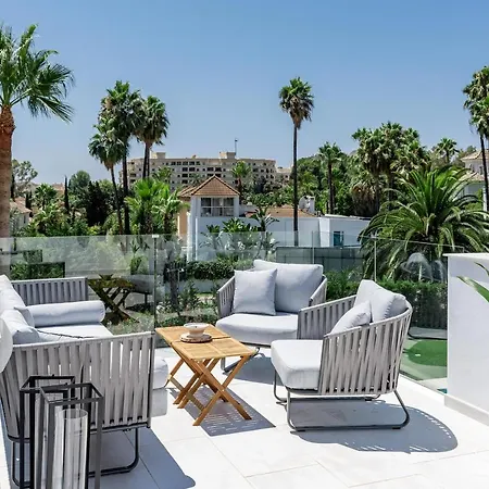 Holiday home Gg- Modern Townhouse, Families & Couples Only *
