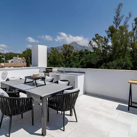 Gg- Modern Townhouse, Families & Couples Only Holiday home *